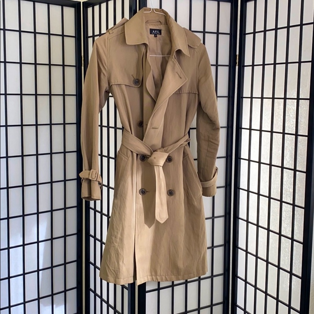 A.P.C. | Beautiful beige trench coat